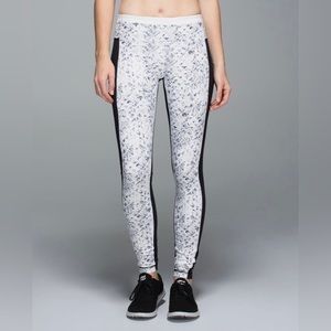 Lululemon Speed Tight II *Full-On Luxtreme Size 8